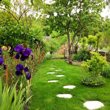 ホテルLe Petit Jardin Yoyo Monts エクステリア 写真