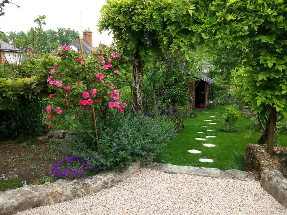 ホテルLe Petit Jardin Yoyo Monts エクステリア 写真